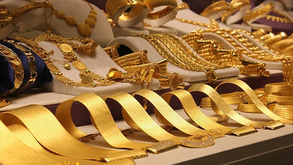 مالیات طلا به گردن خریدار افتاد