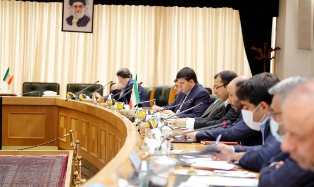 توسعه همکاری‌های بانکی بین ایران و عمان
