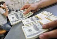 کاهش ۱۰۰ تومانی نرخ دلار در صرافی‌های بانکی