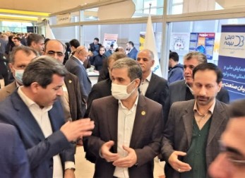 بازدید مدیرعامل بیمه ایران از نمایشگاه جانبی همایش ملی و همایش بین‌المللی بیمه و توسعه