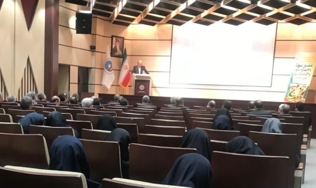 برگزاری مراسم بزرگداشت هفته دفاع مقدس در بیمه ایران