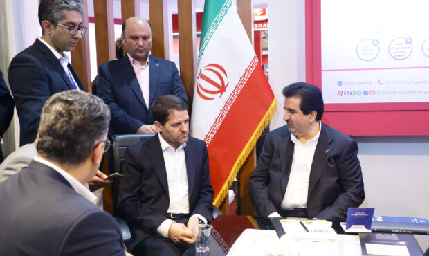آمادگی بانک رفاه جهت تامین مالی ارزی و ریالی طرحهای توسعهای صنعت پتروشیمی آمادگی بانک رفاه جهت تامین مالی ارزی و ریالی طرحهای توسعهای صنعت پتروشیمی