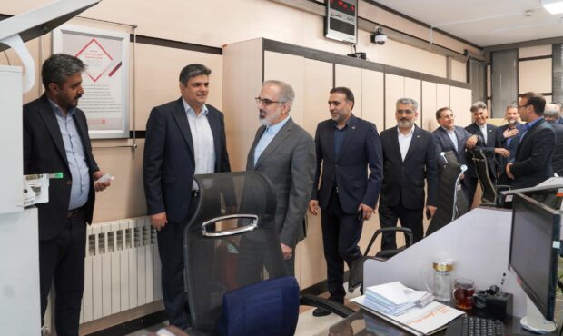 بازدید میدانی مدیرعامل بانک مسکن از روند خدمت رسانی در شعب بازدید میدانی مدیرعامل بانک مسکن از روند خدمت رسانی در شعب