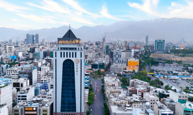 آمادگی بانک توسعه صادرات ایران برای تامین مالی بخش تولید آمادگی بانک توسعه صادرات ایران برای تامین مالی بخش تولید