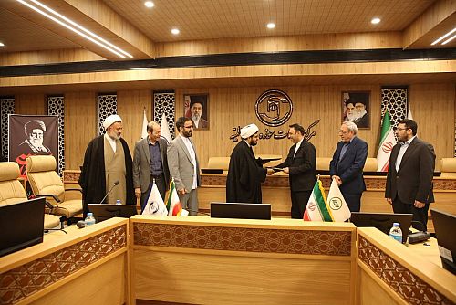 بیمه البرز قرارداد کلان بیمه ای با مرکز خدمات حوزه های علمیه امضا کرد بیمه البرز قرارداد کلان بیمه ای با مرکز خدمات حوزه های علمیه امضا کرد